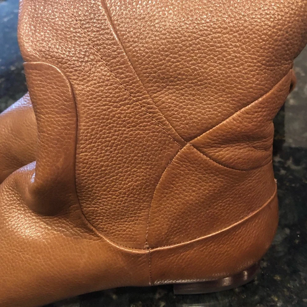 HP! Rosegold Boots in Cognac Leather with Fold Over Tops. Inside zip. Size 39.